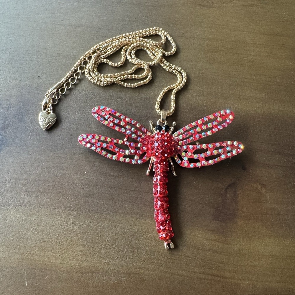 Betsey Johnson Rhinestone Red Bejeweled‎ Dragonfly Necklace Gold Tone Rope Chain